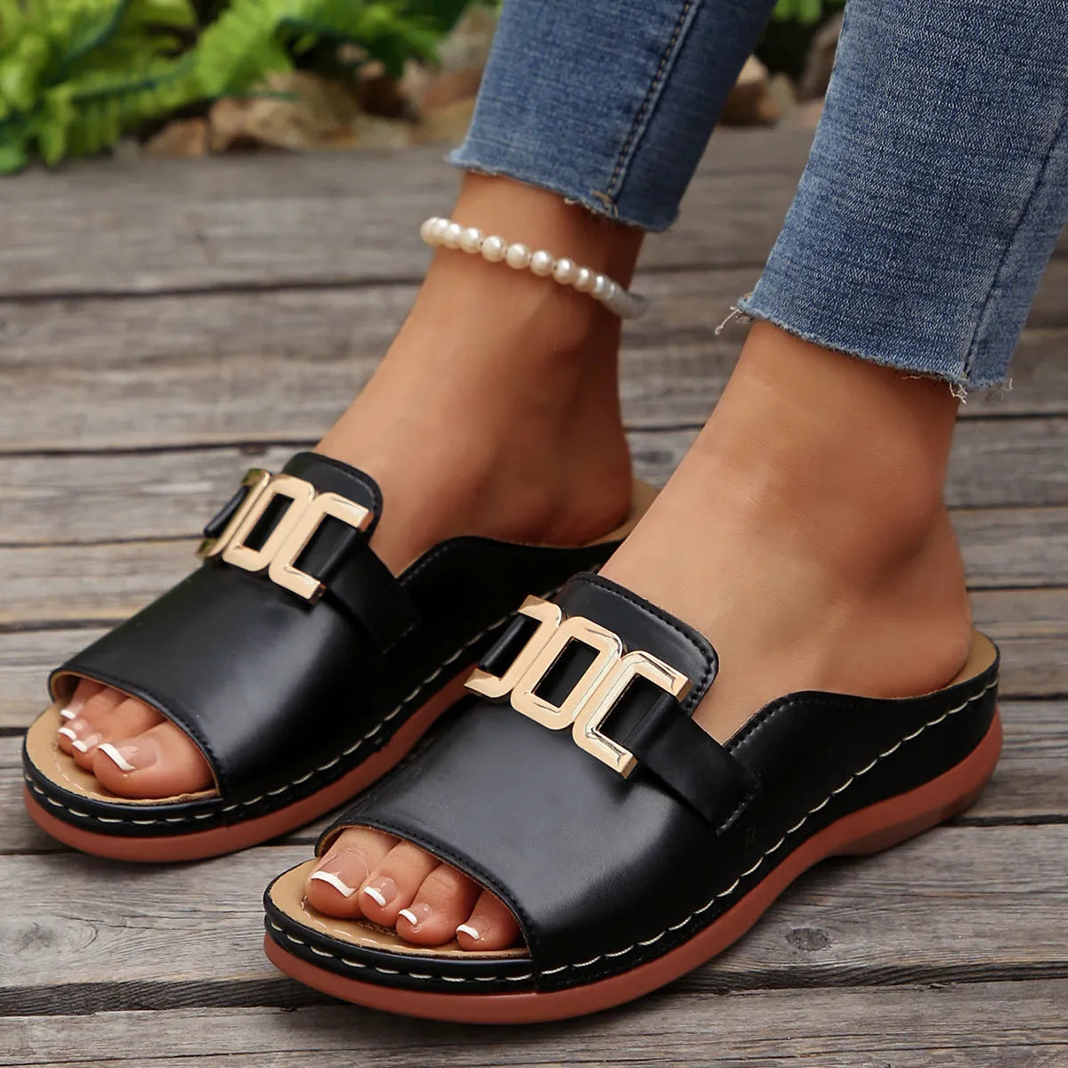 Women's chain wedge sandals with peep-toe, thick rubber sole and PVC upper in black, white or silver