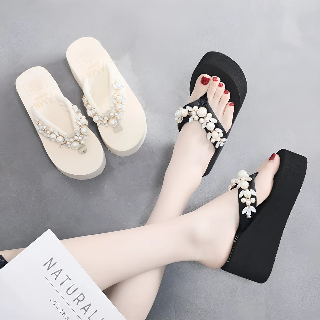 Women's high-heeled flip-flop in cotton cloth, shown in beige colour on a white background.