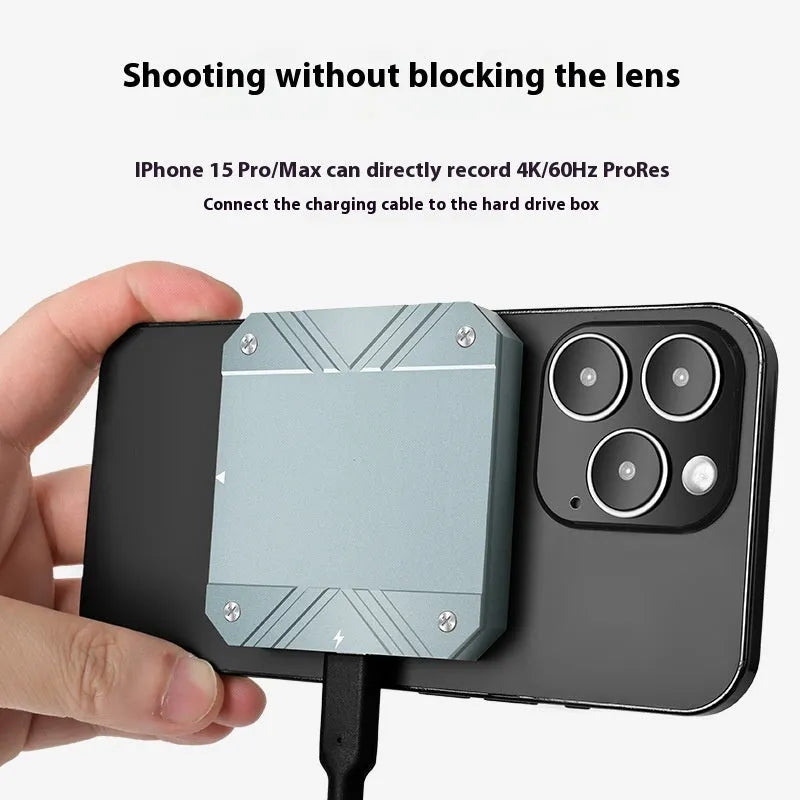 M2 magnetic hard disk box with aluminium alloy and silicone enclosure, 10GBS transmission, compact 6.5 x 6 x 1 cm size