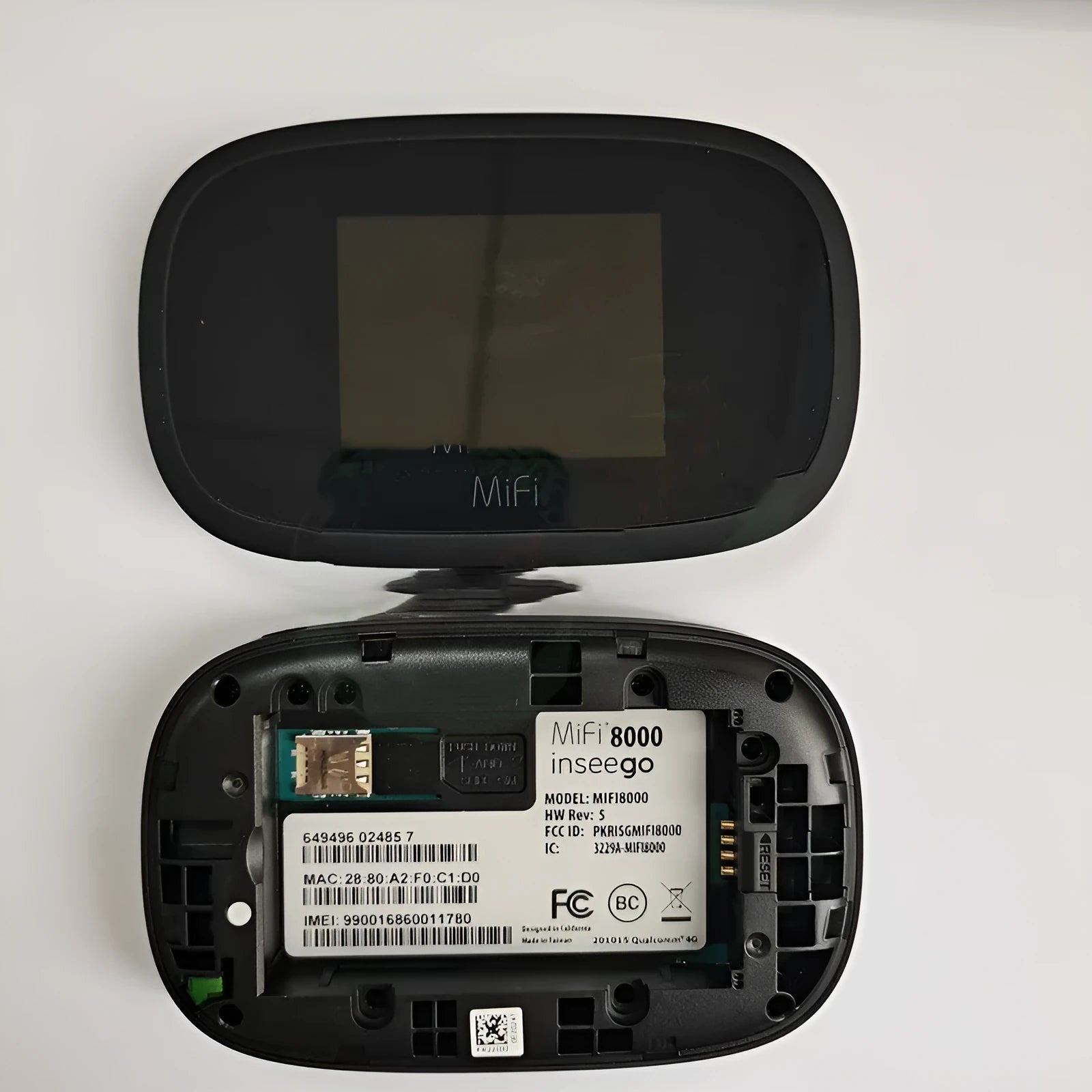 Black 4G wireless router measuring 10x20x3cm with dual-core processor and 150Mbps speed