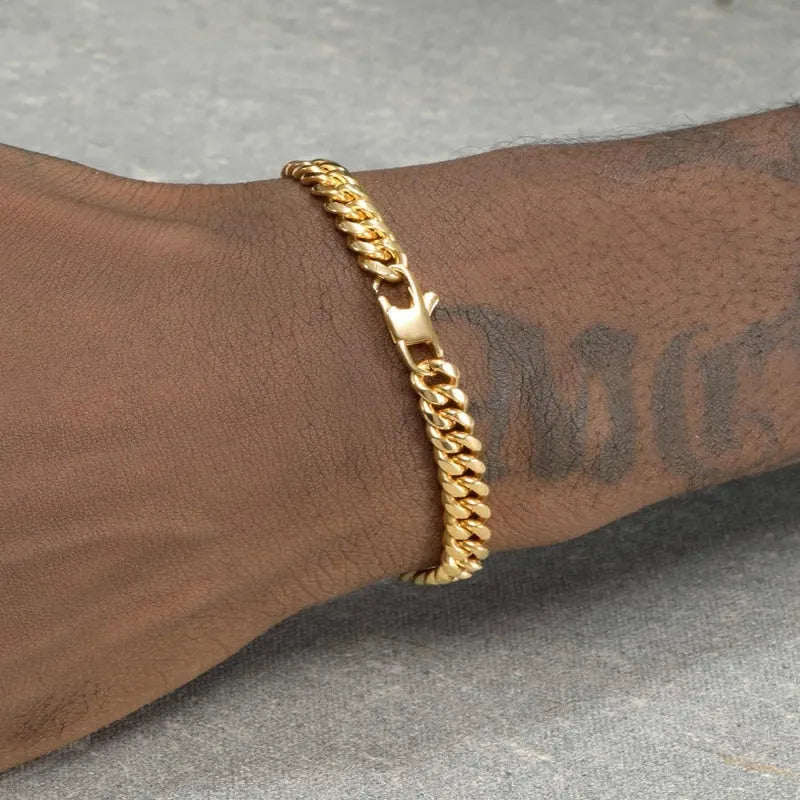 18K gold thin Cuban chain bracelet for men in titanium steel with vacuum electroplated finish, gold colour