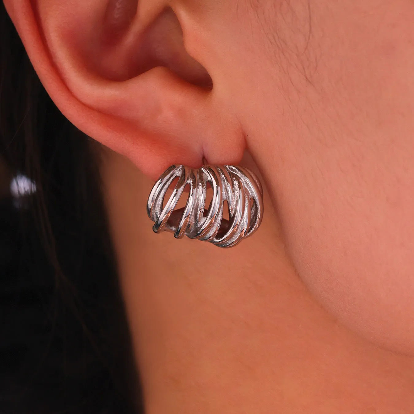 Heavy Industry Casting C-type ear studs multi-layer lines stainless steel geometric pumpkin shape electroplated gold finish