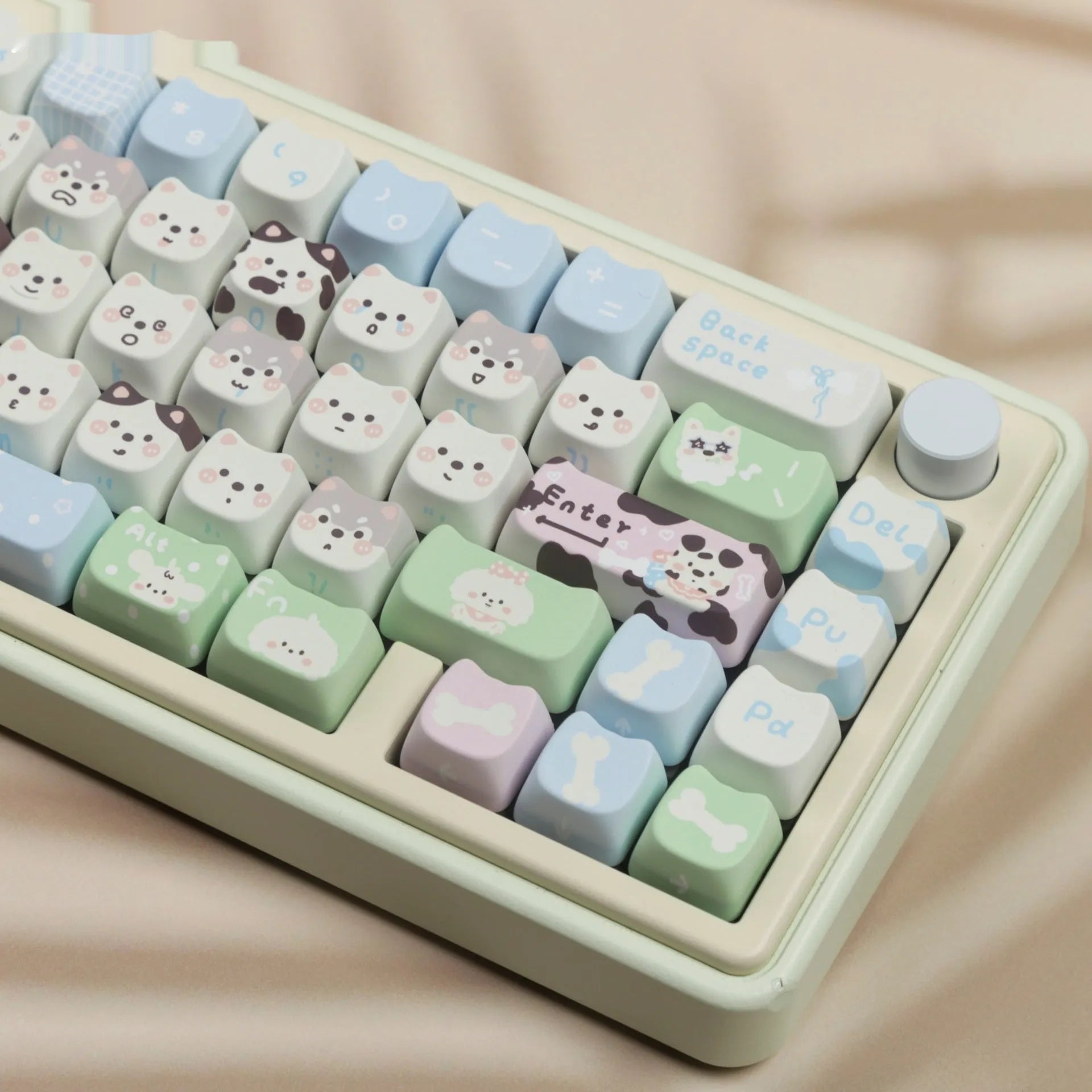 Full set of mechanical keyboard keycaps with detailed cat and puppy sublimation artwork on durable PBT plastic