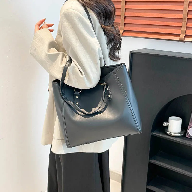 Korean style PU leather shoulder underarm bag in horizontal square shape with sandwich pocket