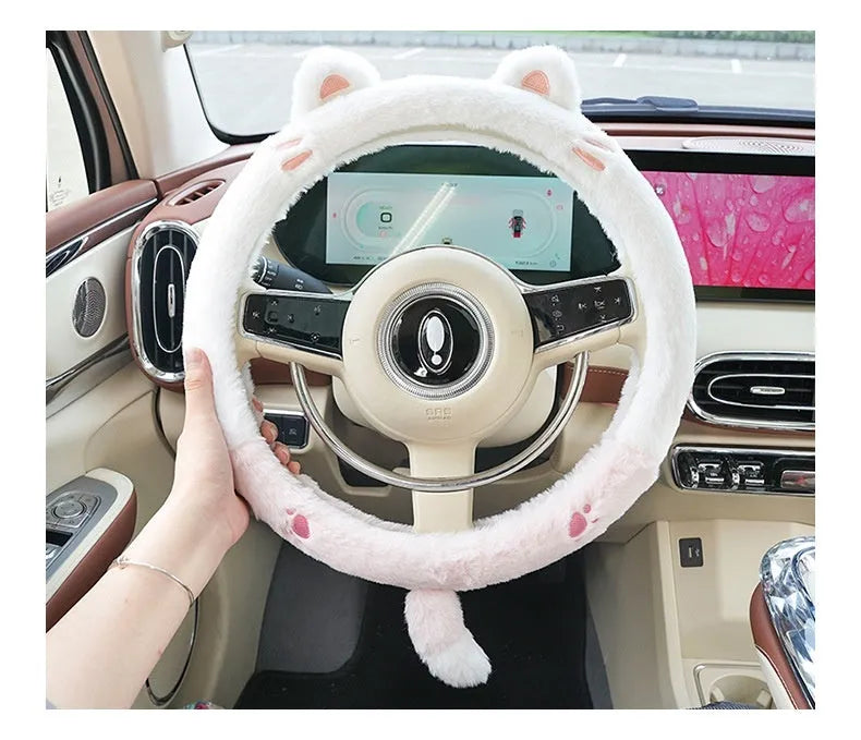 Fleece steering wheel cover with embroidered animal design for 38cm diameter steering wheels