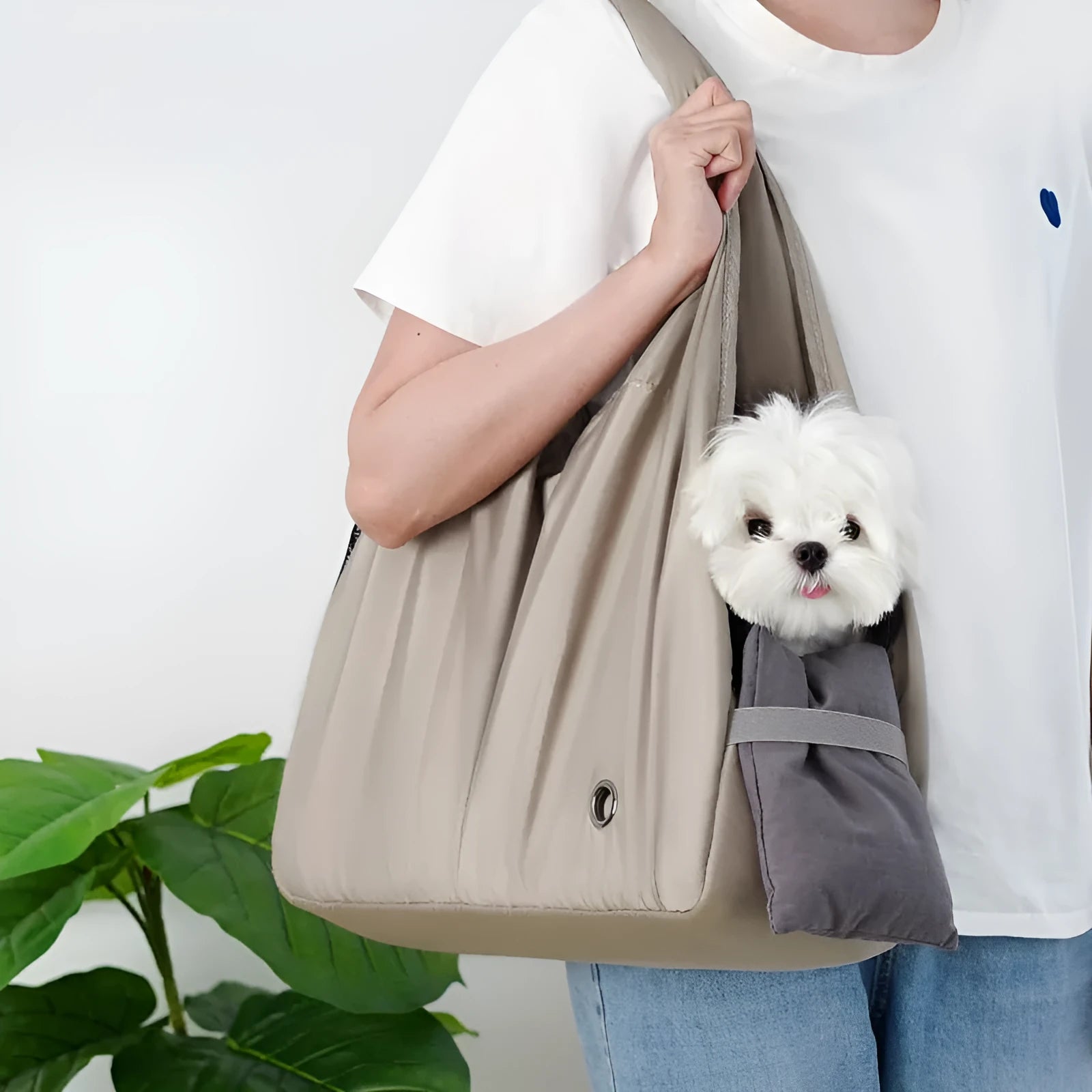 Apricot-coloured cloth pet handbag for small dogs and cats showing dimensions of 41cm by 16cm by 28cm