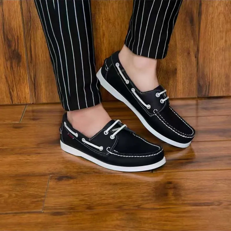 Men's British style casual shoes in artificial PU with flat heel and round toe design