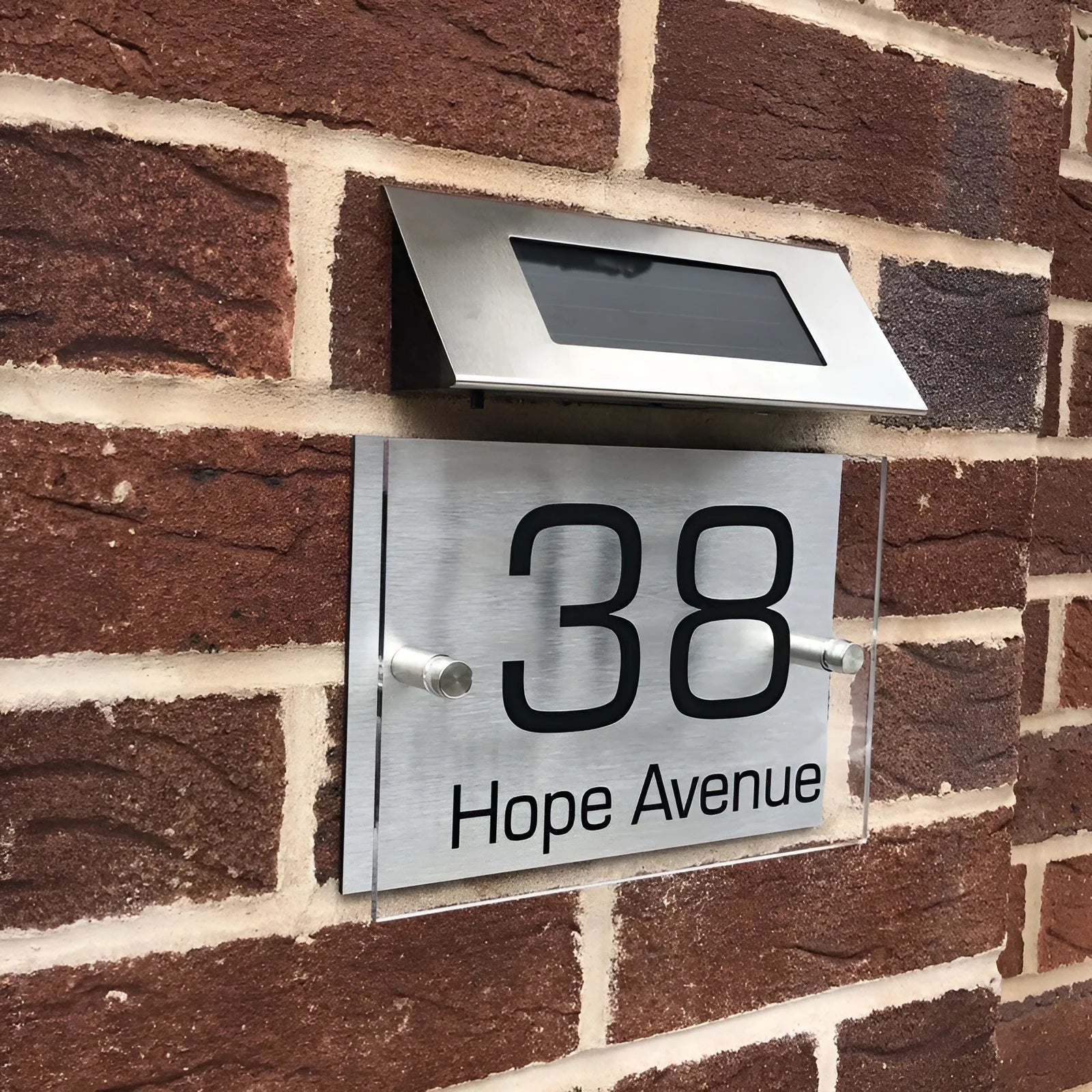 Solar powered stainless steel doorplate light with 4LED digital address display and IP55 protection