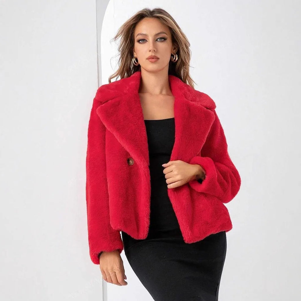 Women's loose short faux fur coat with regular sleeves in rose red colour option